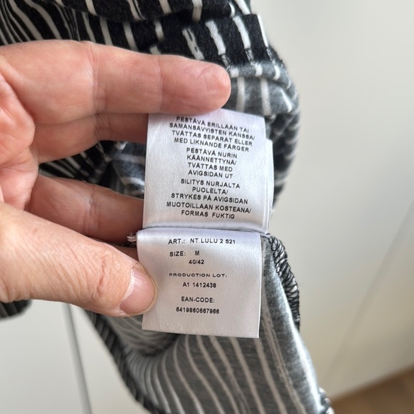 Nordic Tricot by Ivana Helsinki Mini Black White Striped Dress with 3/4 Sleeves - Picture 8 of 14